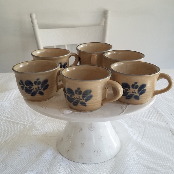 Set of 6 Vintage  Pfaltzgraff Folk Art Cups - Picture 1 of 8